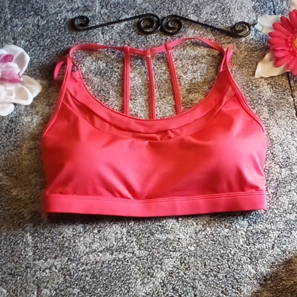 Victoria sport strappy bralette - Picture 11 of 14